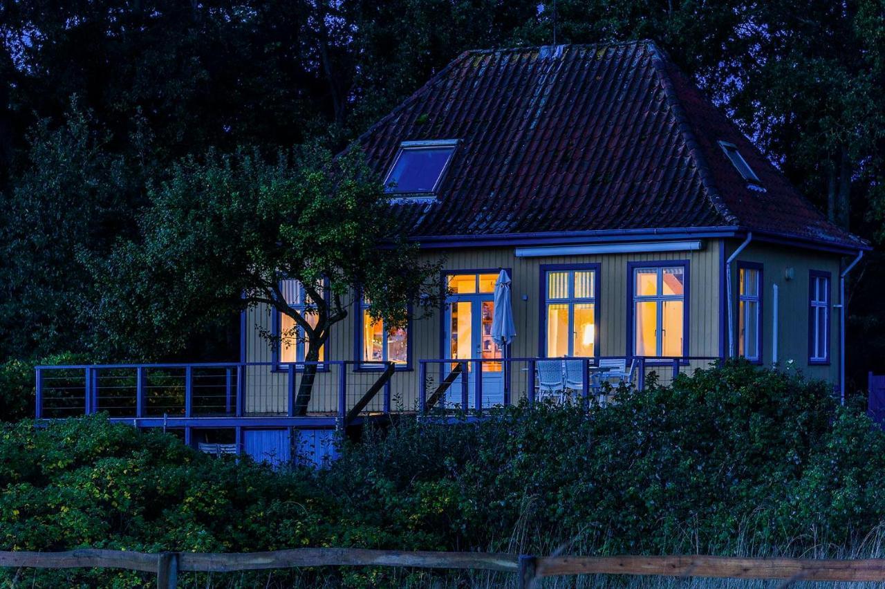 Skaerven Beachfront Apartments And Cottage Nyborg Exterior foto